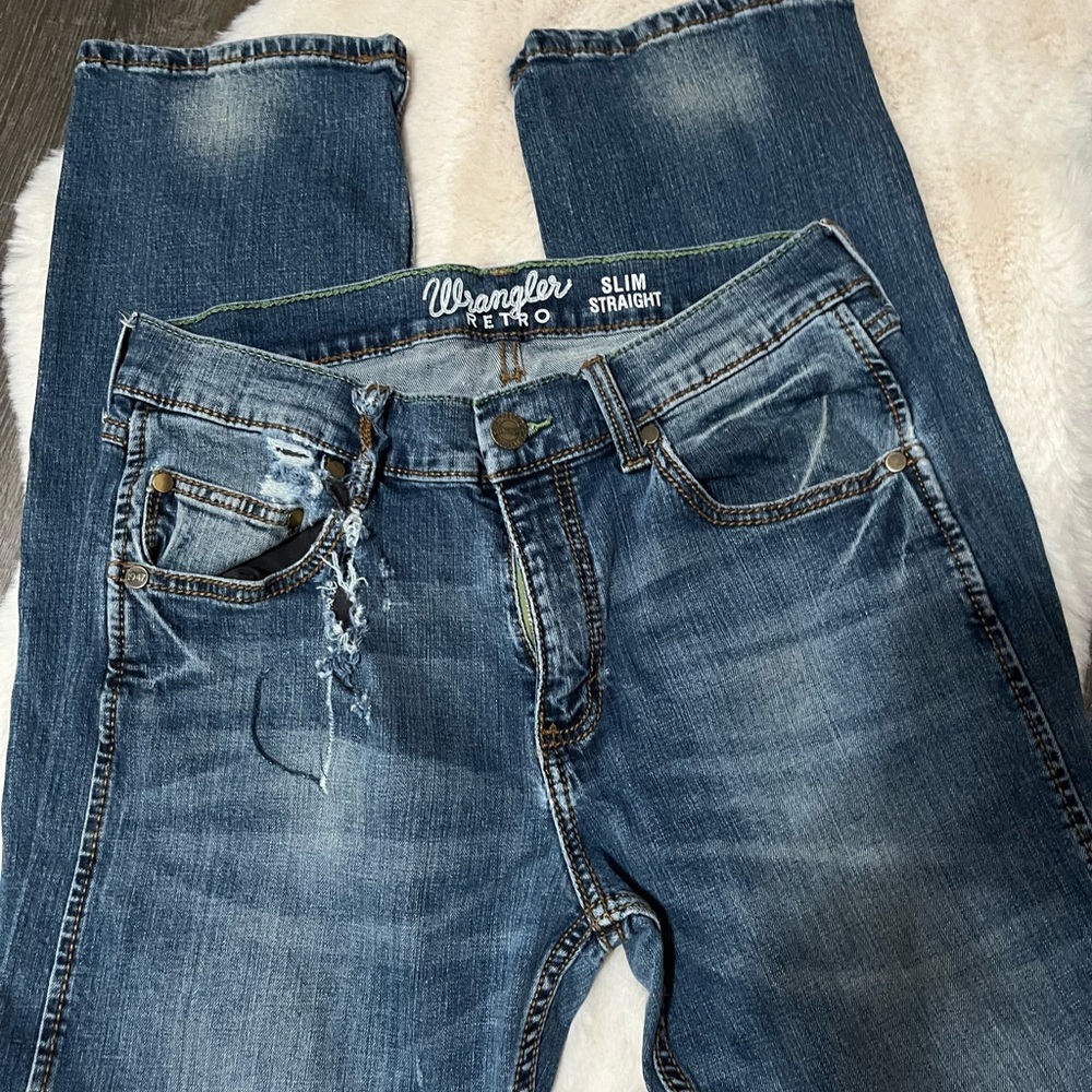 Wrangler Men's Blue Slim Straight Fit Jeans